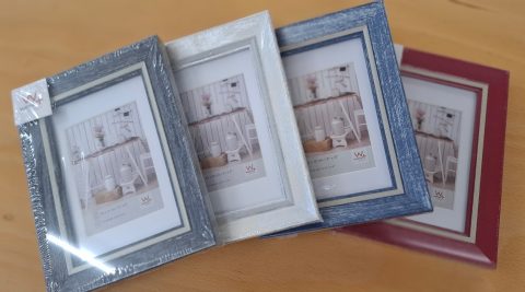 Holzrahmen Blau Rot Weiss Grau 13x18cm hochformat und Querformat Foto-Express Adliswil