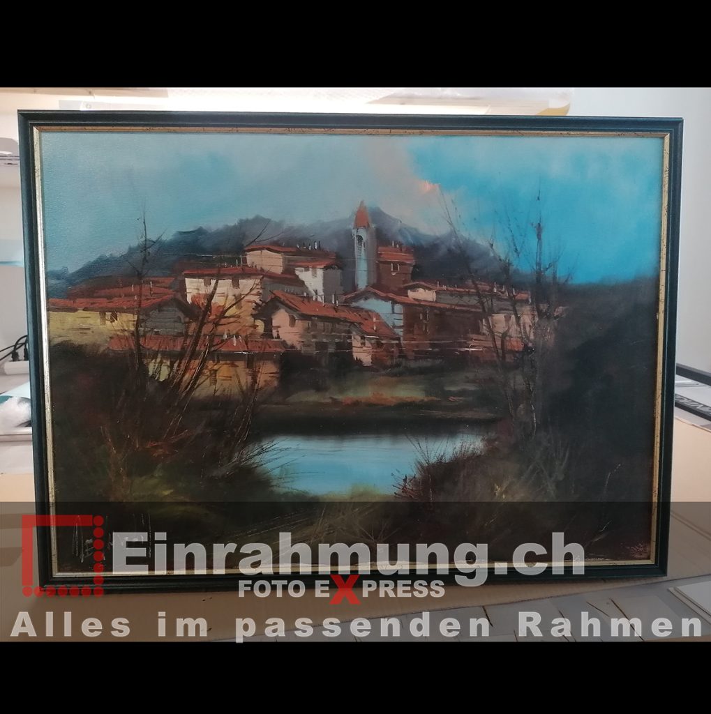 Leinwand in Rahmen